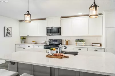 1081 SE Fir Grove Loop, Hillsboro, OR 97123 - Photo 9