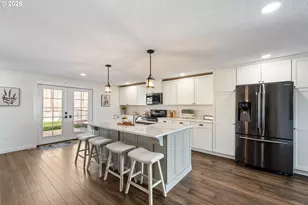 1081 SE Fir Grove Loop, Hillsboro, OR 97123 - Photo 5