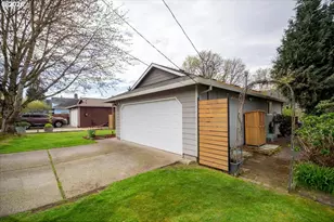 9620 N Edison St, Portland, OR 97203 - Photo 43