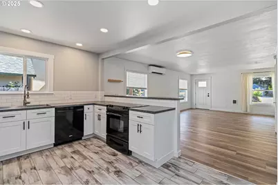 753 SE Sumner St, Camas, WA 98607 - Photo 15