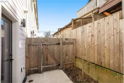 2725 SE 50th Ave, Portland, OR 97206 - Photo 17