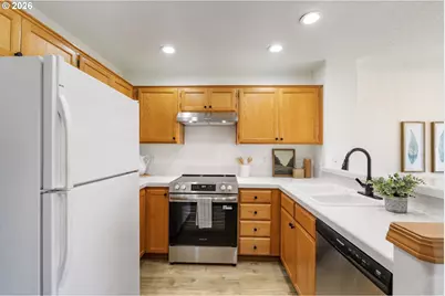 42036 NW Elmhurst Ct, Banks, OR 97106 - Photo 9