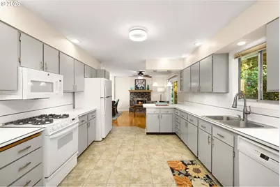 7875 SW 184th Ave, Beaverton, OR 97007 - Photo 11