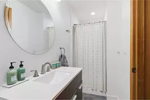 1018 NE 65th St, Vancouver, WA 98665 - Photo 23