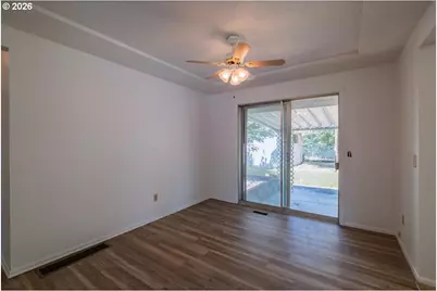 18441 SE Clinton, Gresham, OR 97030 - Photo 11