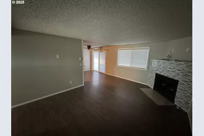 22630 NE Schuyler St, Fairview, OR 97024 - Photo 5