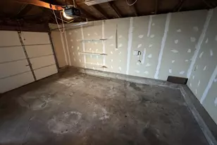 22630 NE Schuyler St, Fairview, OR 97024 - Photo 15