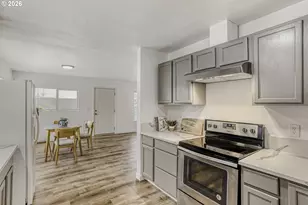 9002 NE Prescott St, Portland, OR 97220 - Photo 9