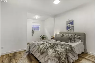 9002 NE Prescott St, Portland, OR 97220 - Photo 17