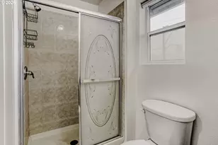 9002 NE Prescott St, Portland, OR 97220 - Photo 25