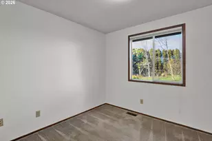 27366 4th St, Junction City, OR 97448 - Photo 11