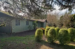 27366 4th St, Junction City, OR 97448 - Photo 37