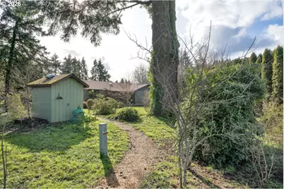 27366 4th St, Junction City, OR 97448 - Photo 39