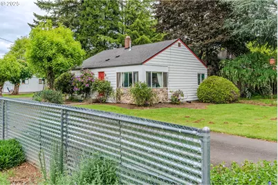 17941 SE Main St, Portland, OR 97233 - Photo 5