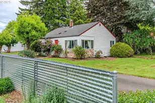 17941 SE Main St, Portland, OR 97233 - Photo 5