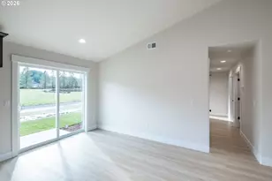 4435 Knotty Pne Ct, Sweet Home, OR 97386 - Photo 13