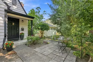 811 SW Evans St, Portland, OR 97219 - Photo 3