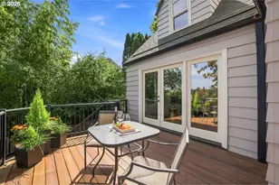 811 SW Evans St, Portland, OR 97219 - Photo 11