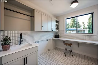 17615 Bryant Rd, Lake Oswego, OR 97035 - Photo 21