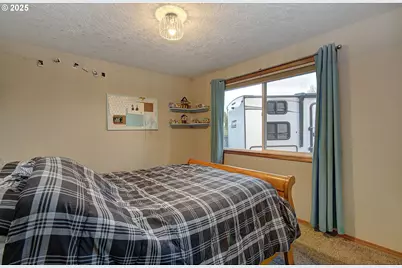 10128 NW 19th Ave, Vancouver, WA 98685 - Photo 19