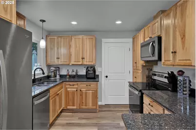 164 Moon Hill Rd, Tenmile, OR 97481 - Photo 9