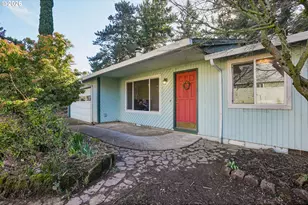 5568 SE Flavel Dr, Portland, OR 97206 - Photo 1