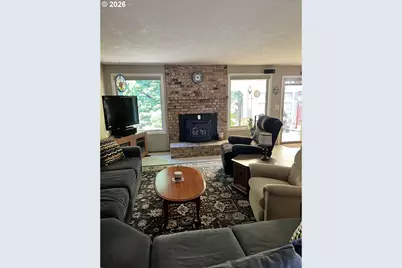 1111 Risden Pl, Eugene, OR 97404 - Photo 3