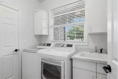 13846 SW Leah Ter, Portland, OR 97224 - Photo 23