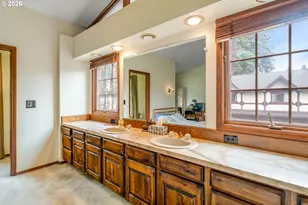 10000 SE Cambridge Ln, Milwaukie, OR 97222 - Photo 23