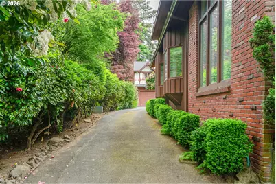 10000 SE Cambridge Ln, Milwaukie, OR 97222 - Photo 39