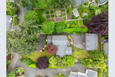 10000 SE Cambridge Ln, Milwaukie, OR 97222 - Photo 43