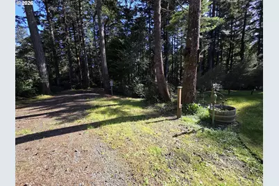 41900 Park Rd, Port Orford, OR 97465 - Photo 47