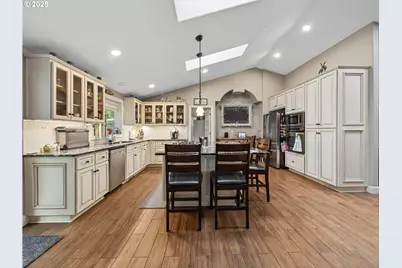 888 Wilson St, Woodburn, OR 97071 - Photo 11