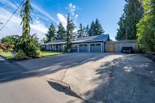 888 Wilson St, Woodburn, OR 97071 - Photo 23