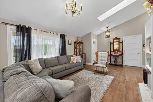 888 Wilson St, Woodburn, OR 97071 - Photo 7