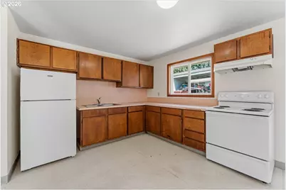 13693 SW 64th Ave, Portland, OR 97219 - Photo 7