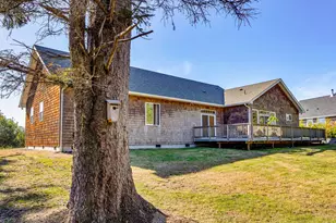 33032 Pacific Bellevue Ln, Warrenton, OR 97146 - Photo 41