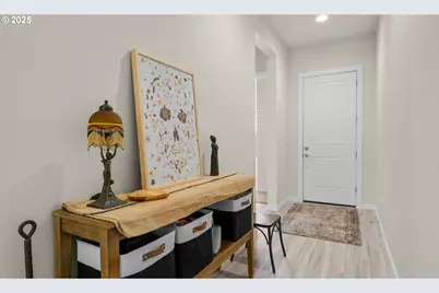 1987 NE Currin Creek Dr, Estacada, OR 97023 - Photo 5