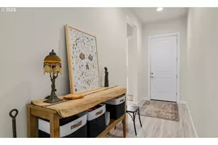 1987 NE Currin Creek Dr, Estacada, OR 97023 - Photo 5