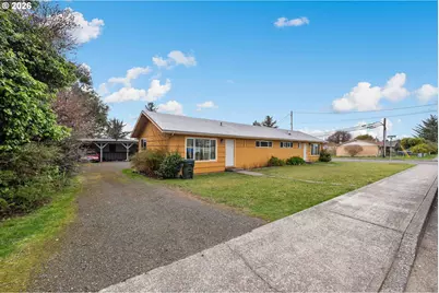 303 S Empire Blvd, Coos Bay, OR 97420 - Photo 43