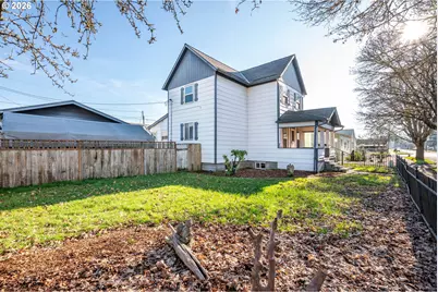 136 SW 3rd Ave, Castle Rock, WA 98611 - Photo 27