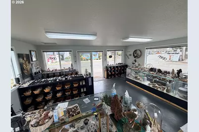 465 Beach Blvd, Winchester Bay, OR 97467 - Photo 7
