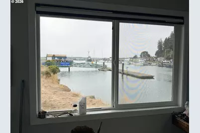 465 Beach Blvd, Winchester Bay, OR 97467 - Photo 9