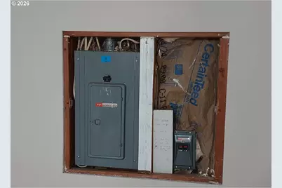 855 S 57th St, Springfield, OR 97478 - Photo 21