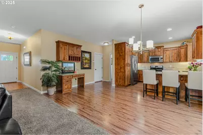 5710 NE 62nd St, Vancouver, WA 98661 - Photo 9