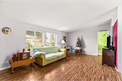 700 N Mill St #69, Creswell, OR 97426 - Photo 7