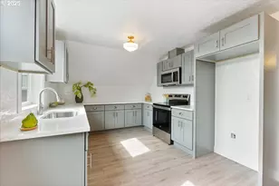 2115 NW 22nd Ave, Portland, OR 97210 - Photo 31