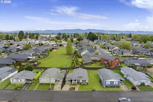 310 Pitney Ln, Junction City, OR 97448 - Photo 37