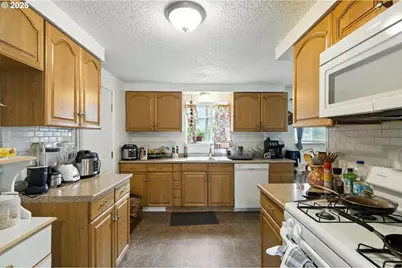 154 Norman Ave, Eugene, OR 97404 - Photo 23