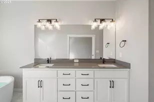 135 E Airedale Ave, La Center, WA 98629 - Photo 27